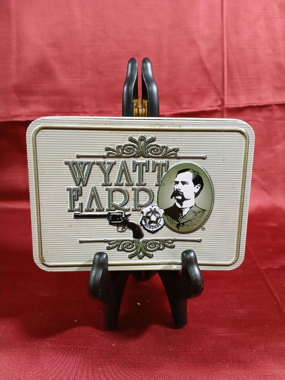 Vintage Wyatt Earp Collectible Tin Display Case K01 I